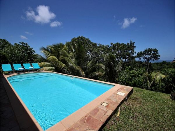 Martinique Home 1027276