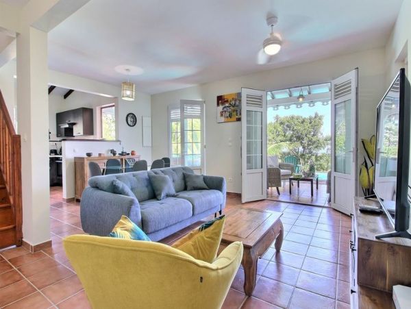 Martinique Home 1027276
