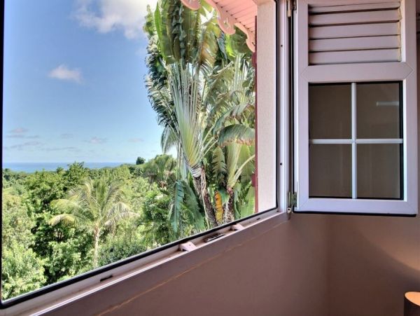 Martinique Home 1027276