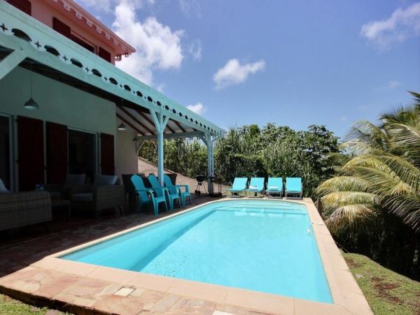 Martinique Home 1027276