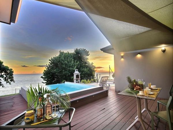 Martinique Home 1027277