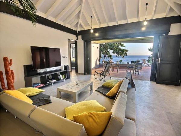 Martinique Home 1027277