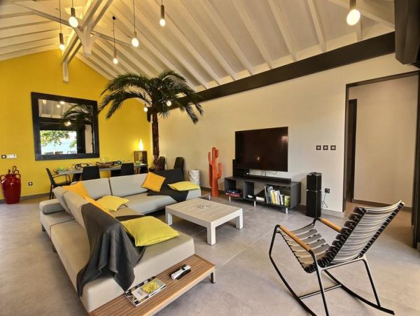 Martinique Home 1027277