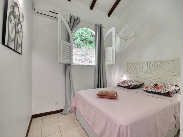 Martinique Home 1027279