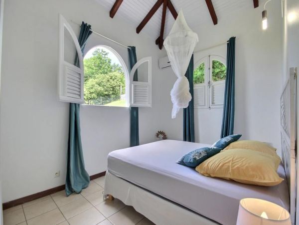 Martinique Home 1027279