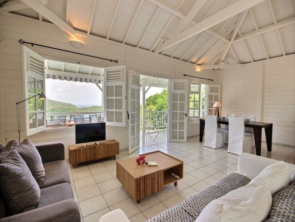 Martinique Home 1027280