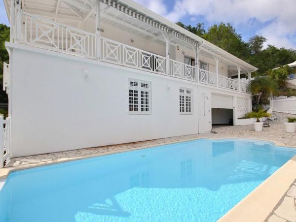 Martinique Home 1027280