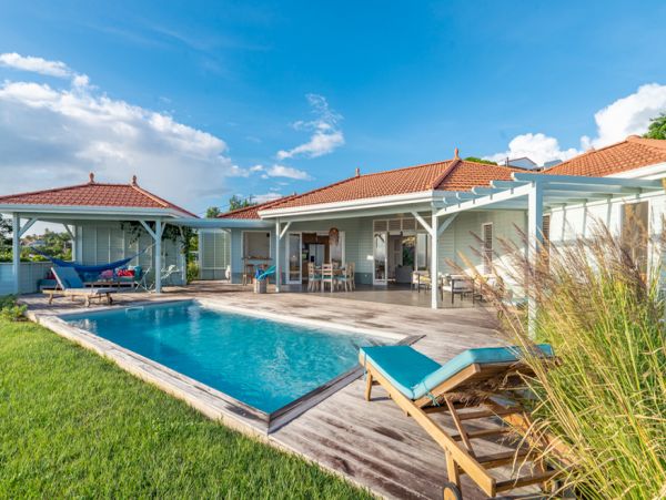 Martinique Home 1027281