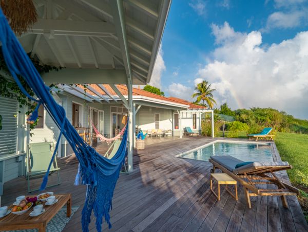 Martinique Home 1027281