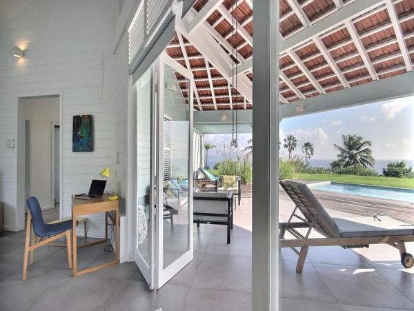 Martinique Home 1027281