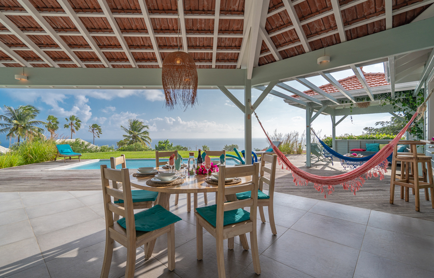 Martinique Home 1027281