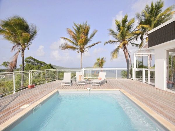 Martinique Home 1027282