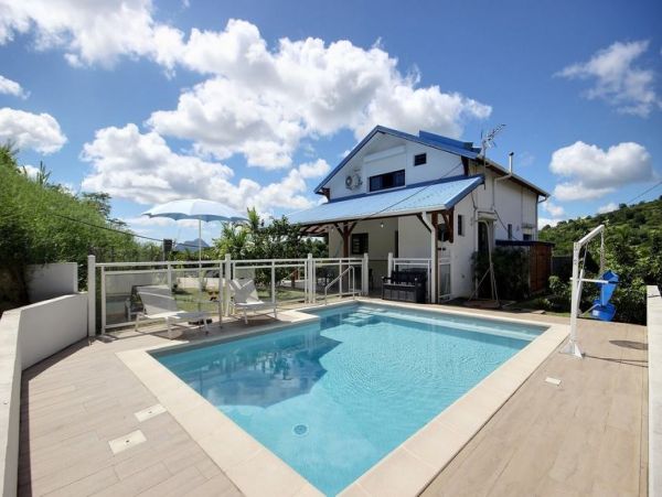 Martinique Home 1027284