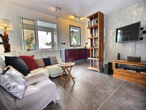 Martinique Home 1027285