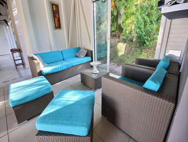 Martinique Home 1027286