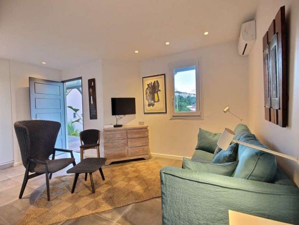 Martinique Home 1027288
