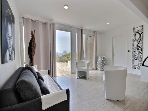 Martinique Home 1027290