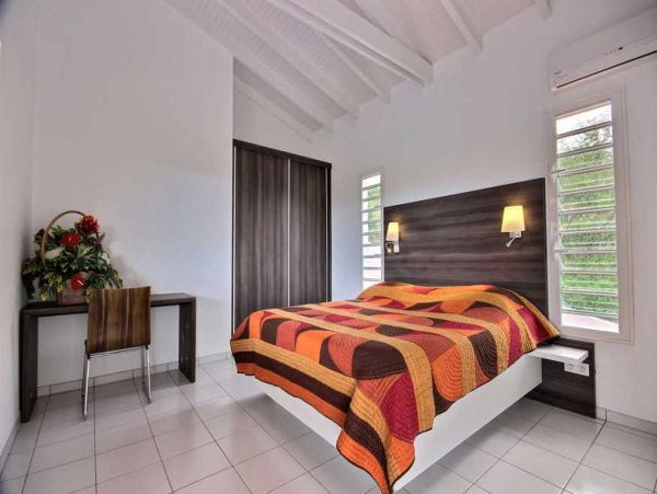 Martinique Home 1027293