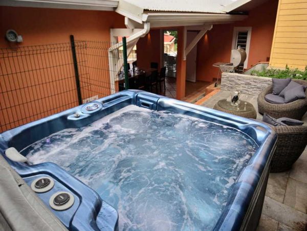 Martinique Home 1027293