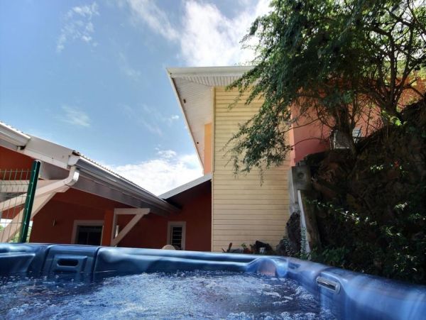 Martinique Home 1027293