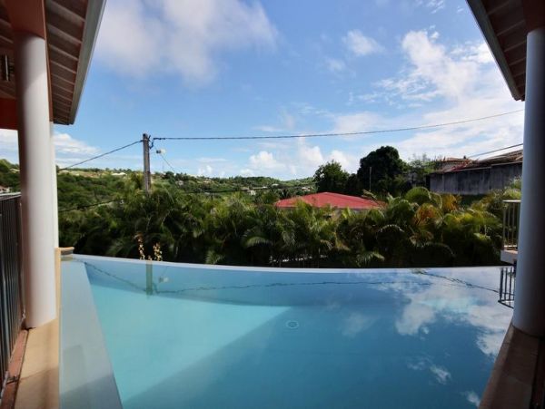 Martinique Home 1027293
