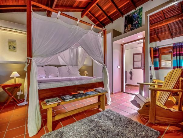 Martinique Home 1027299
