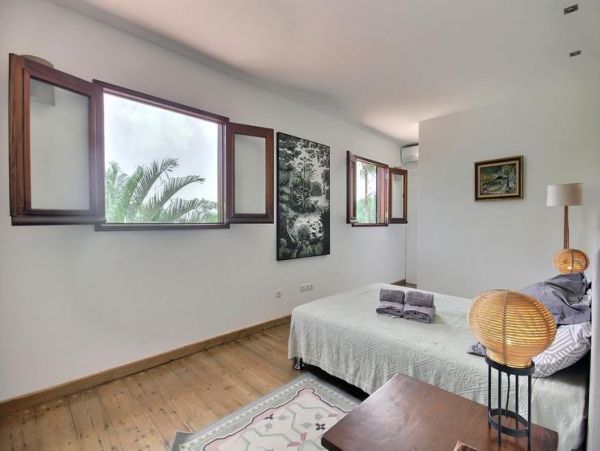 Martinique Villa. Beautifully Appointed Tropical Delight