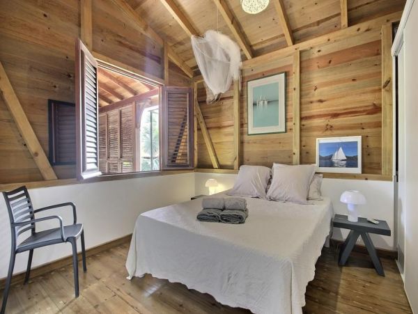 Martinique Villa. Beautifully Appointed Tropical Delight