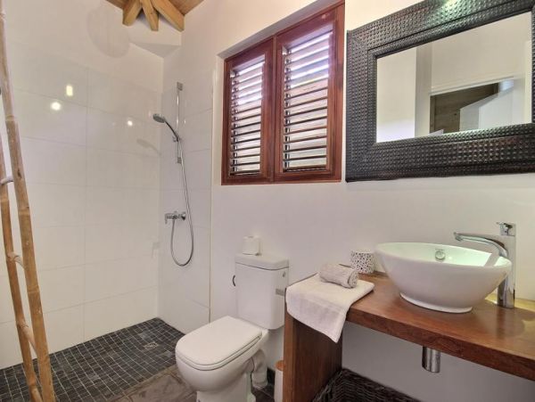 Martinique Villa. Beautifully Appointed Tropical Delight