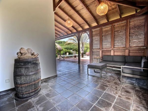 Martinique Villa. Beautifully Appointed Tropical Delight