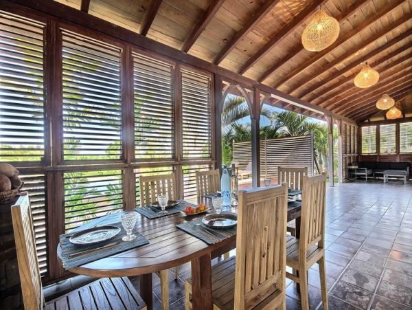 Martinique Villa. Beautifully Appointed Tropical Delight