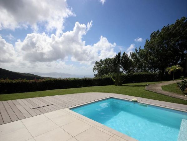 Martinique Home 1027302