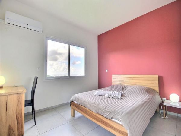 Martinique Home 1027302