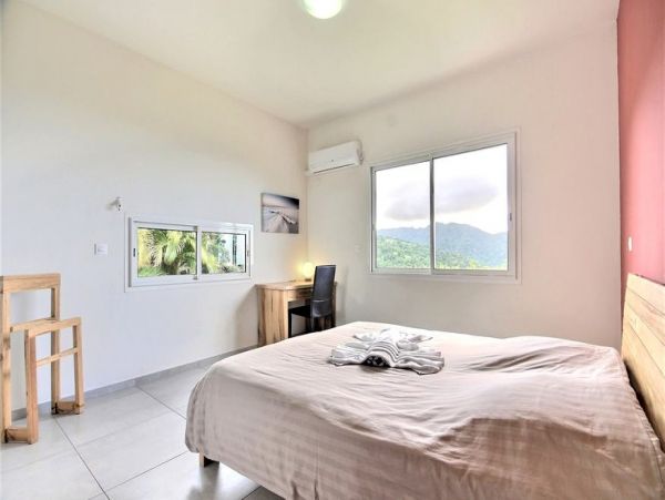 Martinique Home 1027302