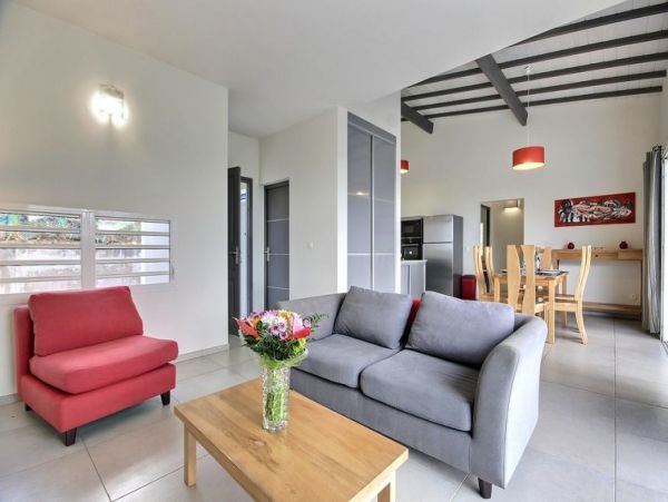 Martinique Home 1027302