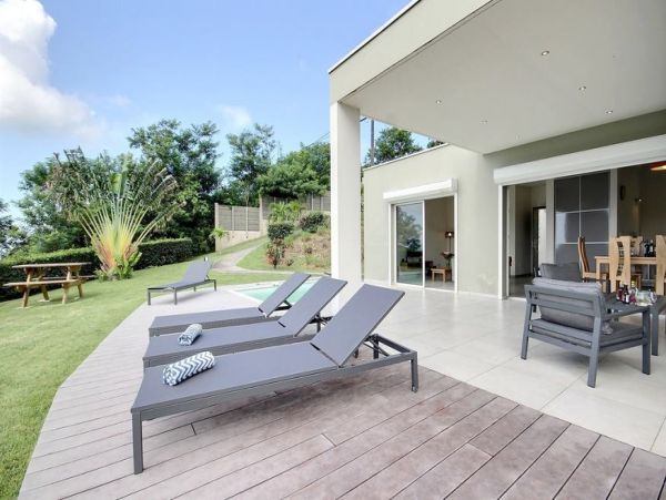 Martinique Home 1027302