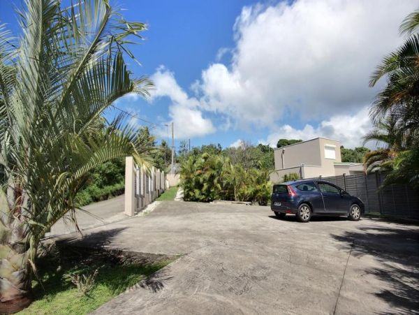 Martinique Home 1027302