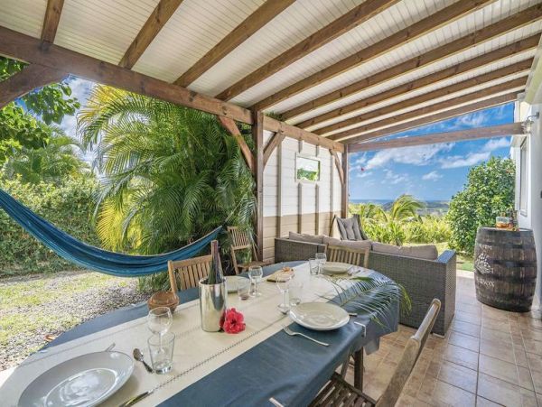 Martinique Home 1027304