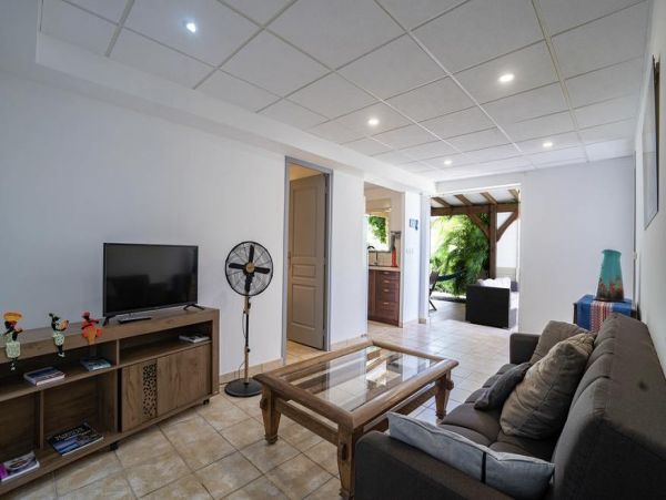 Martinique Home 1027304