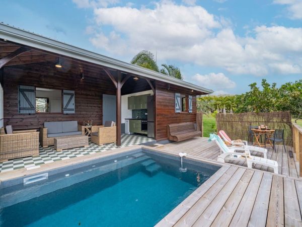 Martinique Home 1027305