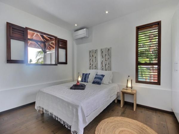 Martinique Home 1027305