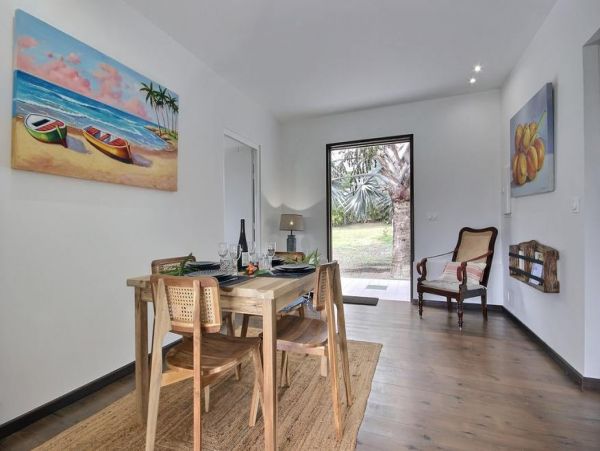 Martinique Home 1027305
