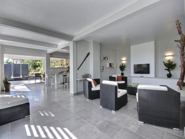 Martinique Home 1027306