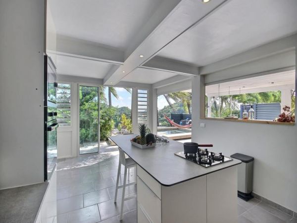 Martinique Home 1027306