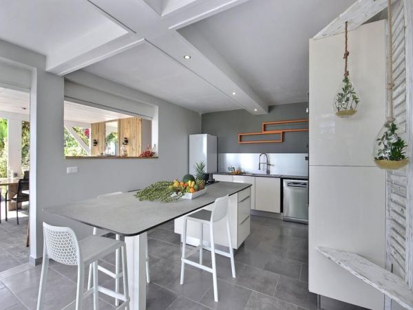 Martinique Home 1027306