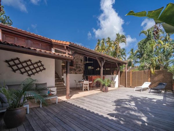 Martinique Home 1027307