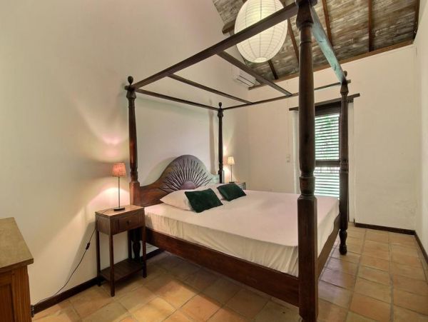 Martinique Home 1027307