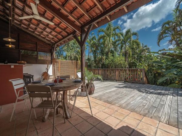 Martinique Home 1027307
