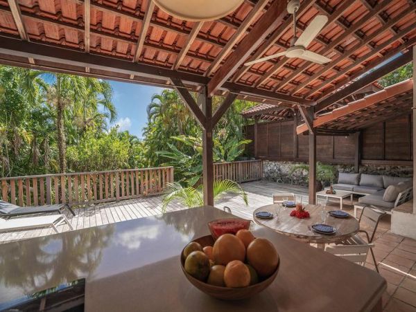 Martinique Home 1027307
