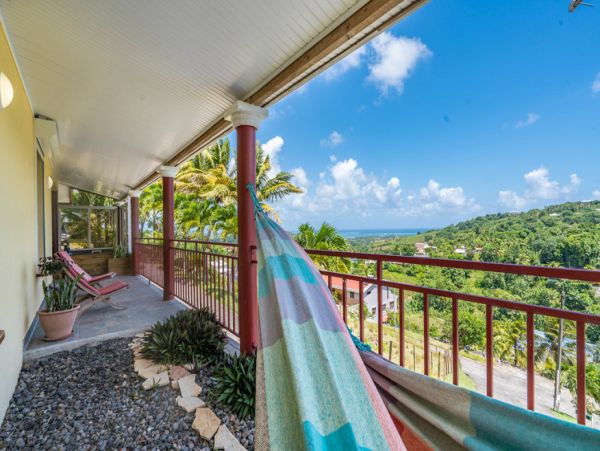 Martinique Home 1027308